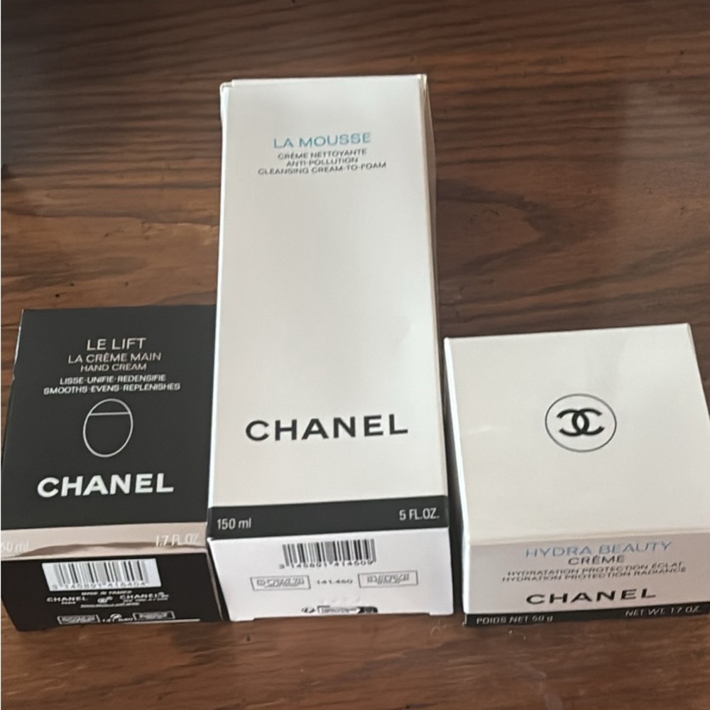 Chanel Skincare Set - Black and White